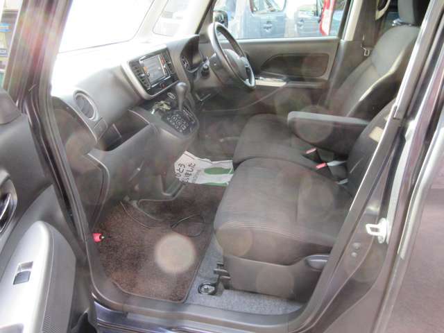 タバコを吸ってない車は大変きれいで気持ちがいいです。