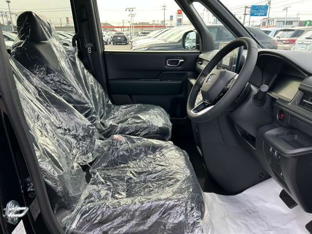 【1列目シート】現車の確認はお電話でも承っております。