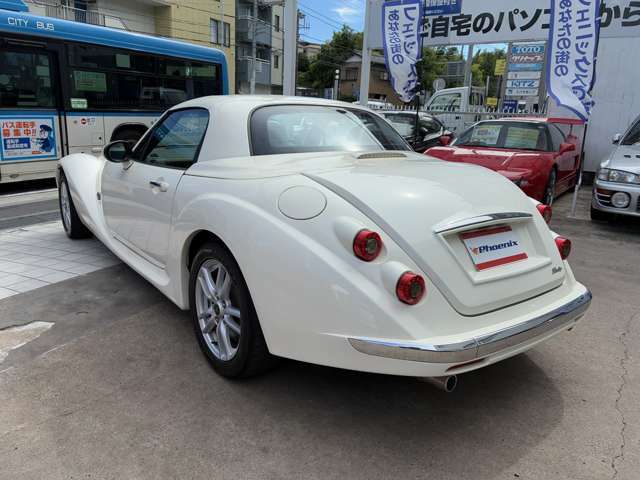 ワンオーナー☆光岡車☆シリアルナンバー01/35☆電動オープン☆ヒーター付ブラウンレザーシート☆スマートキー☆6速パドル☆クラリオンCDオーディオ☆ユピテルレーダー☆デイライト☆HIDライト☆月下美人
