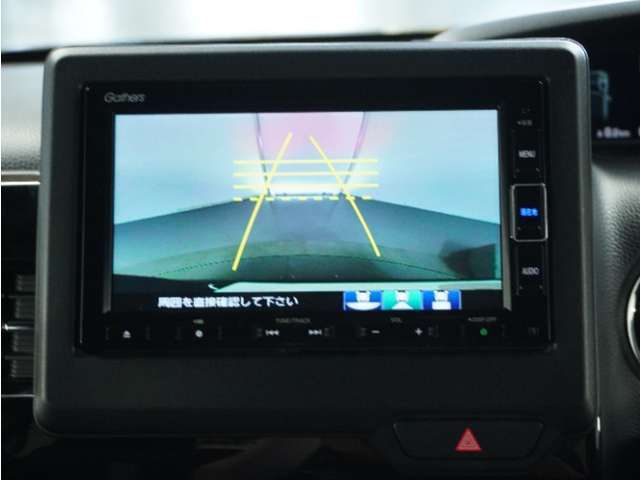 ◆バックカメラ◆リバースにするだけで映ります、後方の安全確認や、狭い駐車場での車庫入れ、雨の日や夜間など視界の悪い時に便利です！安全にバックする為には欠かせない装備です。