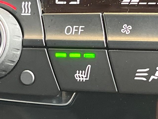●フロントシートヒーティング：運転席・助手席共に三段階で調節が可能なシートヒーターを装備しております。季節を問わず快適にご使用いただけます。