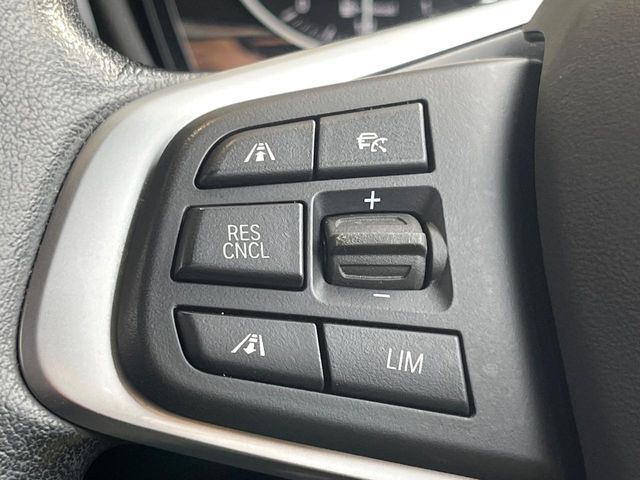 ●レーダークルーズコントロール：前の車との車間距離を一定にとりつつ、一定速度で自動走行してくれる次世代のクルーズコントロール！主に高速道路や自動車専用道路で使用する便利な機能です！