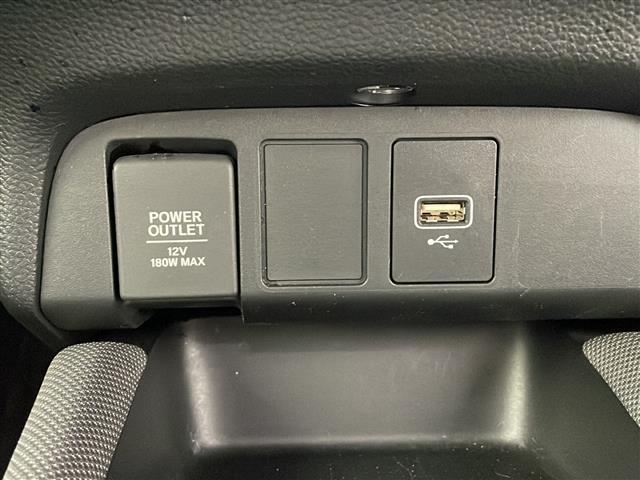 【運転席操作部】快適なドライブを楽しむための機能が装備されています！運転席から触れるので、使いやすいです！除菌プランいれていただくと、さらに清潔で安心していただけます！