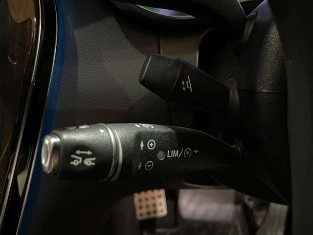 LIBERALAの全国在庫の中から厳選したお車をご提案！お近くの店舗でのご納車可能！その品揃えと品質に驚くこと間違い無し！