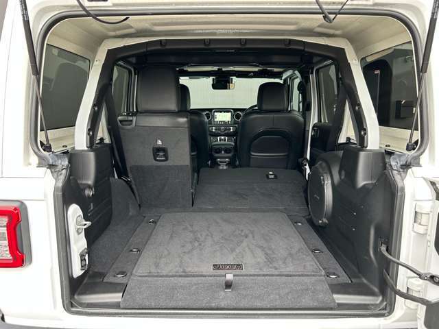 メンテナンスパックはご購入時だけのお得な点検・整備パック(有償)。点検コースと車検コースがございます。詳しくは店舗コーディネーターまでお問い合わせ下さい。