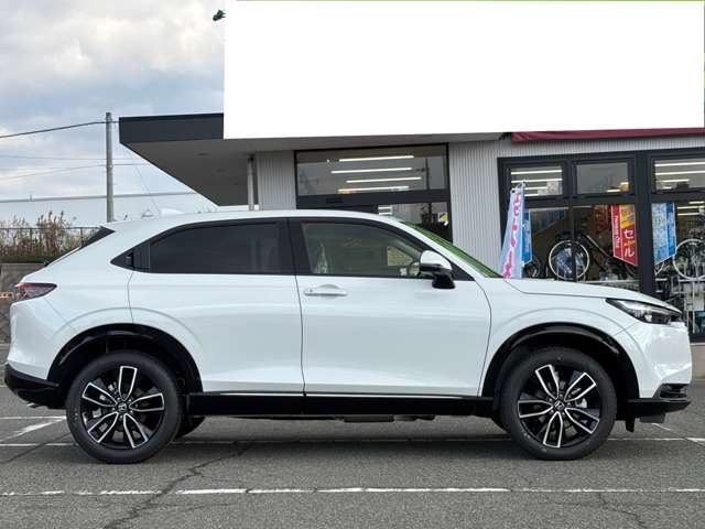 業界初！オートバックスでお車をご購入頂くと、納車後3ヶ月以内につけてしまったボディのキズやヘコミの修理代金を3万円までオートバックスが保証する「ふっかつサポート」が付帯します。詳しくはスタッフまで♪