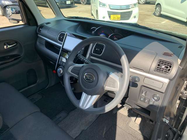 日々特選車をご用意しておりネットでのご契約も多数頂いておりますので、ご来店時は来店予約をお願い致します。ネット掲載中でも商談中、売約済の場合がございますのでご了承ください。