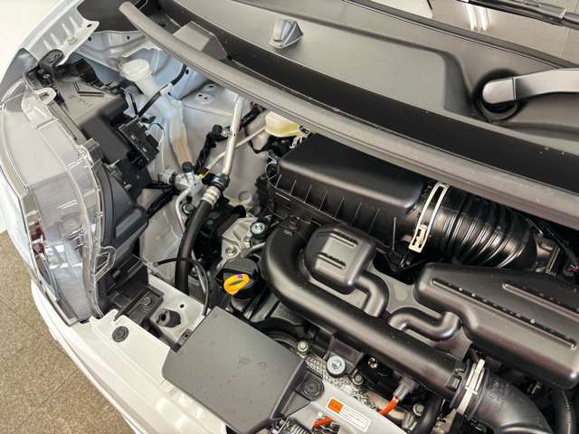 当店は16号線沿いにあります。「軽」未使用車専門店と書かれている赤色の看板が目印です。