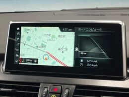 ●純正ナビ:一体感のあるナビは、高級感ある車内を演出してくれます。オーディオ機能も充実しておりますので、運転もより楽しめます♪