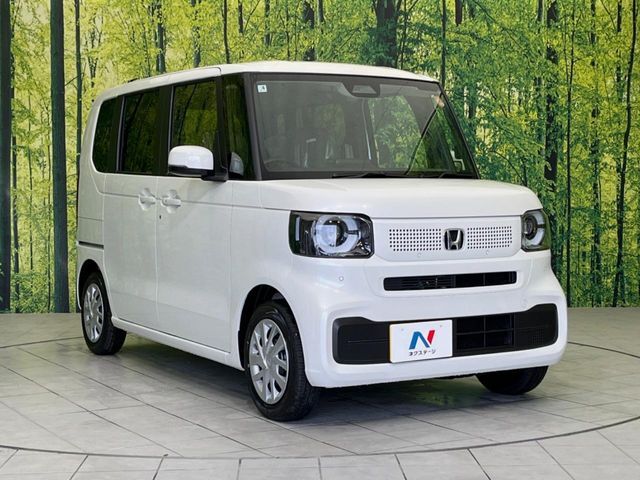 大好評のボディコーティング「弾スプラッシュコート」もご納車までに施工可能。通常のガラスコートと異なる、耐久年数6年の無機質ガラスコーティングが、ボディをキレイな状態に保ってくれます。