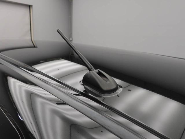可倒式ルーフアンテナ　洗車時は着脱可能です。