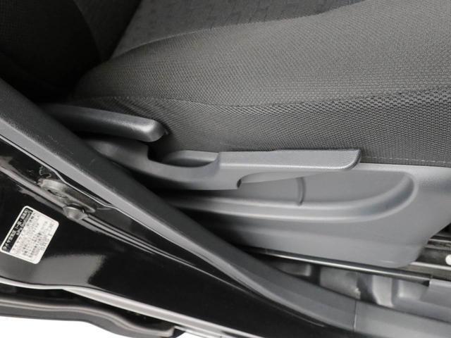 【運転席シートリフター】　運転される方の体格に合った姿勢に調整できます。