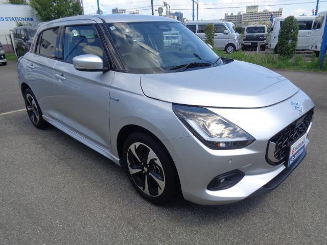 当店の車両はご納車前にバッテリー交換・ワイパーゴム交換・オイル交換・フィルター交換を行い当店サービススタッフが不具合箇所がないか？お客様に安心してお乗りいただく為の心のこもった点検を実施しております。