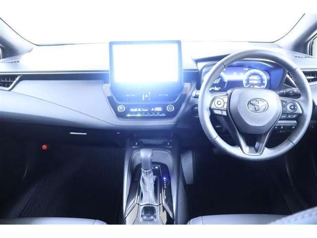 インパネはシンプルなデザイン。運転もし易そう！