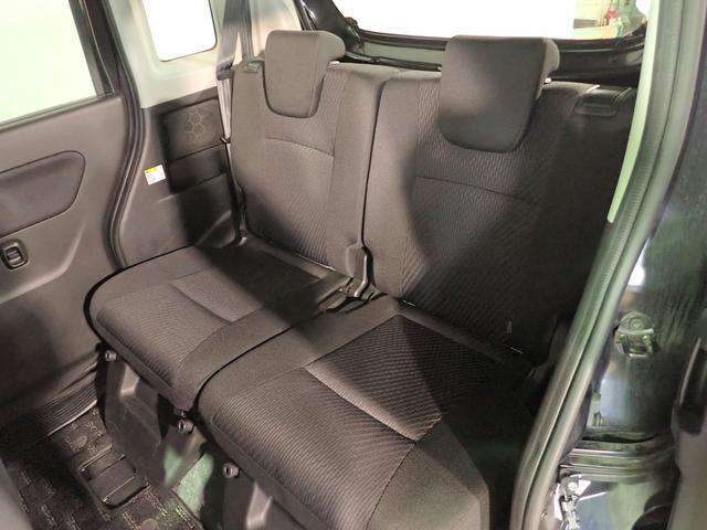 ◆三重県最大級の大型屋内中古車センター♪ヴァーサス鈴鹿店です♪オールジャンルの展示車が盛り沢山です♪在庫の無い車両のオーダーも受け付けます♪電話→059-384-5050までお問合せ下さい◆