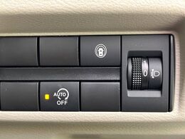 【クリアランスソナー】バンパーに付いたセンサーが障害物を検知！一定の距離に近づくとアラートで教えてくれます♪狭い駐車スペースや車庫入れ時も安心ですね☆