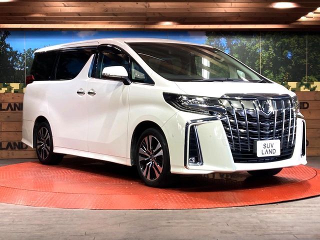 大好評のボディコーティング「弾スプラッシュコート」もご納車までに施工可能。通常のガラスコートと異なる、耐久年数6年の無機質ガラスコーティングが、ボディをキレイな状態に保ってくれます。