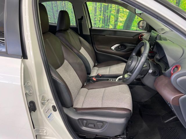 運転席シート廻りは使用感も少なく、良好な状態となっています。丁寧に使われていたことがよくわかりますね。