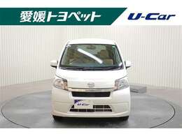 プレーンで飽きの来ないフロントグリル♪