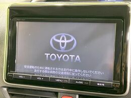 【純正ナビ】人気の純正ナビを装備。オーディオ機能も充実しており、Bluetooth接続すればお持ちのスマホやMP3プレイヤーの音楽を再生可能！毎日の運転がさらに楽しくなります！！