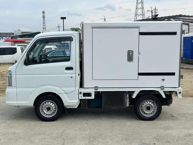 福祉タクシー新規事業の方もご相談下さい！タクシーメーター取付！ベース車両提案！ストレッチャー/車いす注文など開業がスムーズに行える様車両準備のお手伝いを致します！