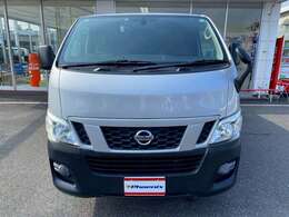 純正フルセグSDナビ☆前後ドライブレコーダー☆キーレスエントリー☆ETC☆ヘッドライトレベライザー☆荷室ベッド調キット☆外してお渡しも出来ます☆最大積載量1200キロ☆走行5.9万キロ☆試乗OK☆