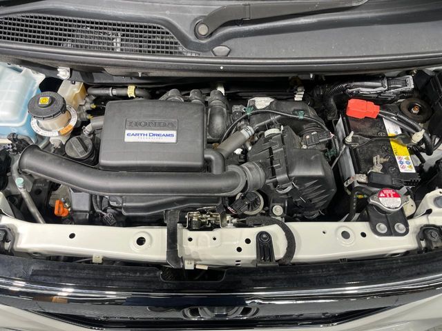 親切・丁寧な専門メカニックスタッフが応対！・車検・点検整備・事故等の修理などアフターサービスも安心。お車のカスタマイズもネクステージのサービススタッフまでご相談ください！