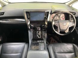 グループ総在庫数約30，000台！！全国の系列店からメーカー・車種問わずご紹介出来るので、あなたにピッタリのお車が見つかるはずです♪まずはお問い合わせ下さい☆