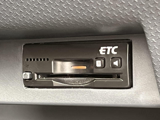 当店は「あいおいニッセイ同和損保」の代理店です☆22000社で唯一の特急代理店です！対応力に自信があります！