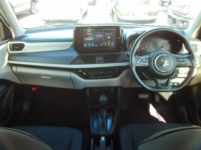 視認性の良いメーター類にスイッチ等の操作性も良好☆