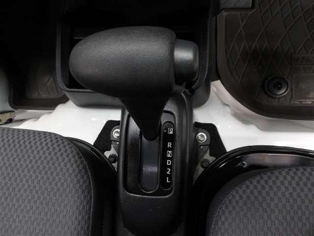 オートマチックトランスミッション車です☆