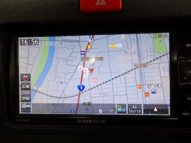 ナビ付なので、遠出の際も道に迷うことはありません♪安心してドライブをエンジョイして下さい♪（NSZM-W65D）