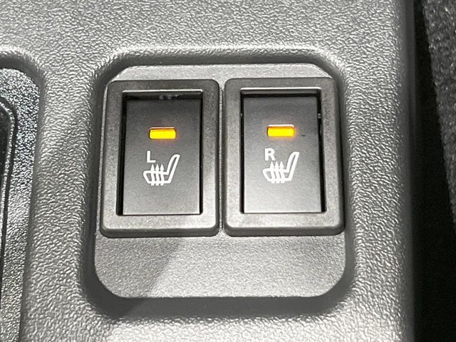 【シートヒーター】寒い日に重宝するシートヒーター！エアコンより早く温まってくれるので寒がりの人も安心ですね♪エアコンの温風は乾燥するから苦手、という方にもをおすすめです。