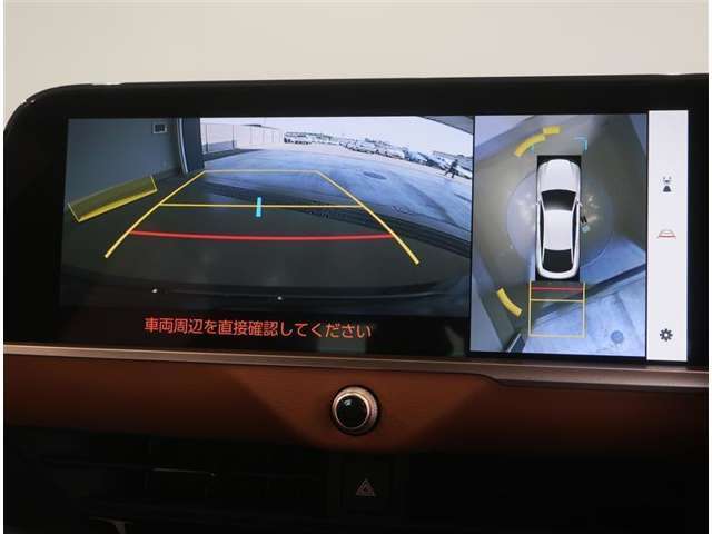 パノラミックビューモニター付きです。全方向の確認ができて安心です。