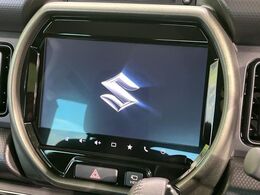 【メーカー純正9型ナビ】インテリアに溶け込むスタイリッシュな「専用設計」メーカーナビを装備♪視認性や操作性など基本性能にも優れ、より上質なカーライフをお楽しみいただけます。