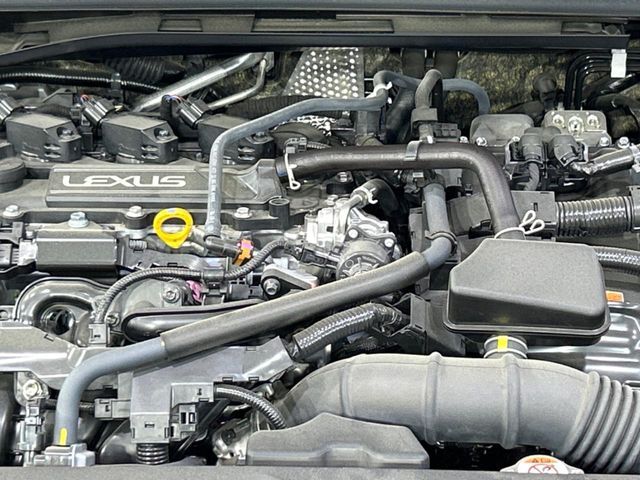 親切・丁寧な専門メカニックスタッフが応対！・車検・点検整備・事故等の修理などアフターサービスも安心。お車のカスタマイズもネクステージのサービススタッフまでご相談ください！