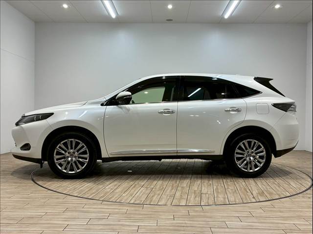 アクセスは、名神高速道路豊中IC、最寄り駅は宝塚線蛍池駅までお迎えにあがります。