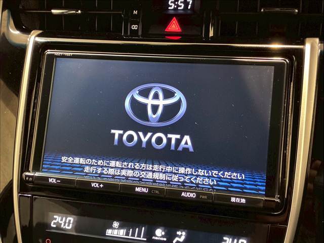 【純正ナビ】装備です！フルセグTVやBluetoothなど充実装備です！