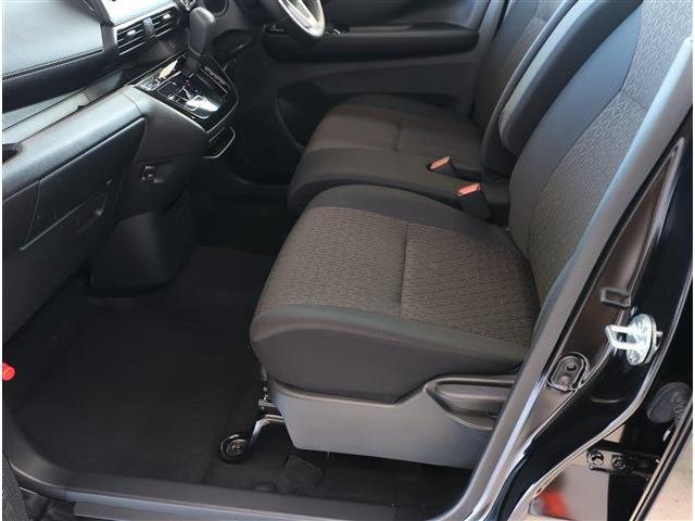 アツミモータースでは人気の中古車を常時1500台展示！掲載車両以外にも当社ホームページにて検索できます！