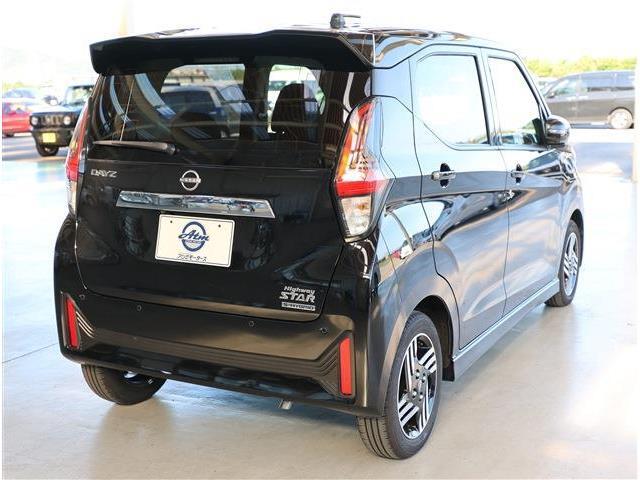 アツミモータースでは人気の中古車を常時1500台展示！掲載車両以外にも当社ホームページにて検索できます！