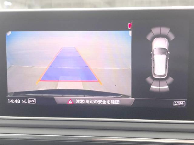 ●ガイドライン付きバックカメラ：不安な駐車もこれで安心！ガイドライン付きなので狭い箇所での駐車もラクラクです！