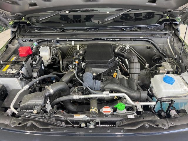 親切・丁寧な専門メカニックスタッフが応対！・車検・点検整備・事故等の修理などアフターサービスも安心。お車のカスタマイズもネクステージのサービススタッフまでご相談ください！