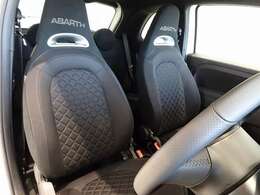 シートの質感もばっちりです。