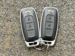 【インテリジェントキー】は2本同じ物が付いてきます　スペアキーとして保管いただいていてもいいですし、ご夫婦でそれぞれ1本づつお持ちいただくこともできます★