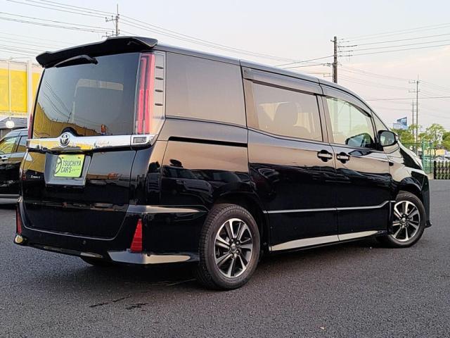 排気量2000CC！ミニバン！