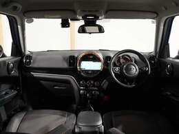 ■総在庫250台を遠方のストックヤードなどにも保管しておりますので、ご来店前にお電話いただけるとスムーズにご商談いただけます。■月曜定休日■カーセンサーフリーダイヤル：0078-6002-825402