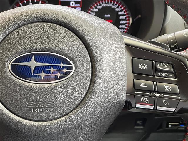【アダプティブクルーズコントロール】設定した車速内で自動で加減速♪さらに先行車との車間距離を適切に維持した追従走行も可能です♪