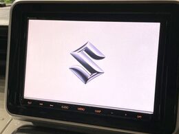【純正ナビ】人気の純正ナビを装備。オーディオ機能も充実しており、Bluetooth接続すればお持ちのスマホやMP3プレイヤーの音楽を再生可能！毎日の運転がさらに楽しくなります！！