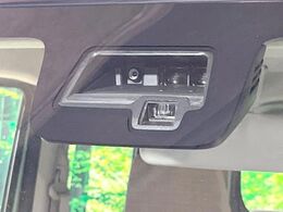 【スズキ　セーフティサポート】走行中に前方の車両等を認識し、衝突しそうな時は警報とブレーキで衝突回避と被害軽減をアシスト。より安全にドライブをお楽しみいただけます。