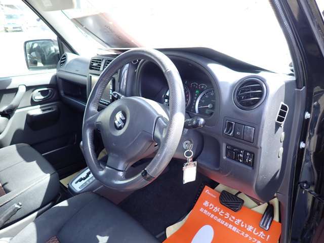 お値段お手頃価格車！！当店おススメの1台となっております。お問い合わせ・ご来店の際はカーセンサーを見た！とお伝え下さい。